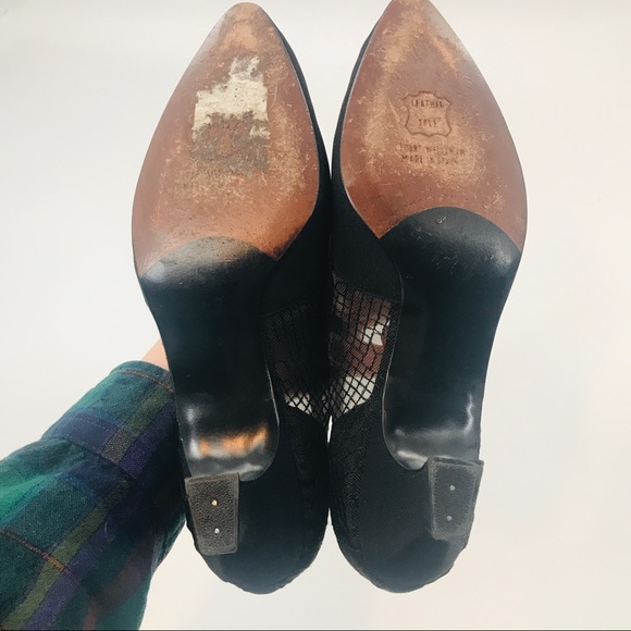 VTG Stuart Weitzman Black Structured Lace Low Heel - Picture 8 of 13
